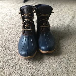 Sperry Boots/ Size 9